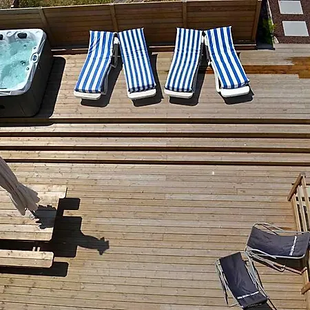 Bodygo Surfhouse Ostello *