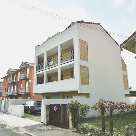 旅馆 Bodygo Surfhouse *