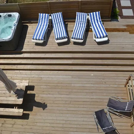 Bodygo Surfhouse Hostel